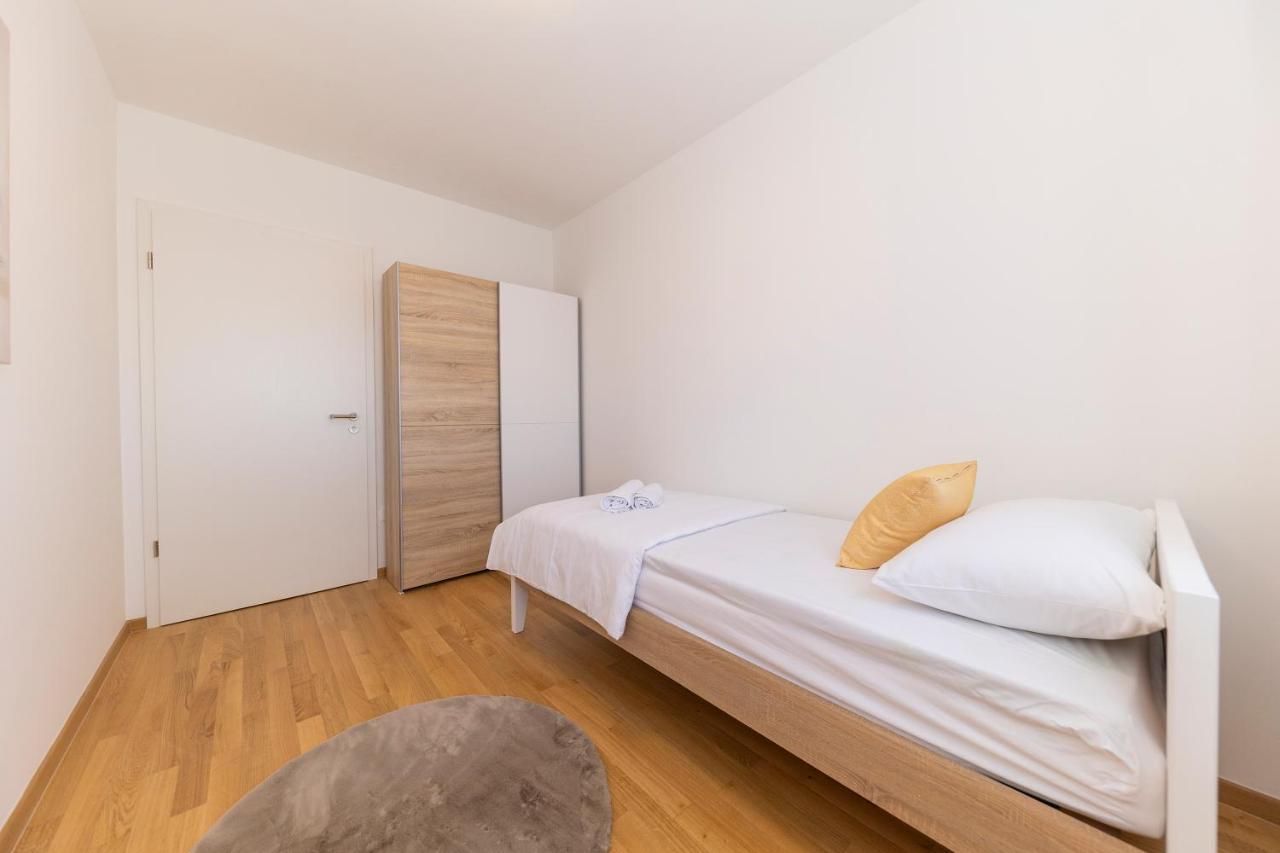 Apartment Diadora Zadar Ngoại thất bức ảnh